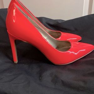 Hot Pink size 9 Worthington high heels